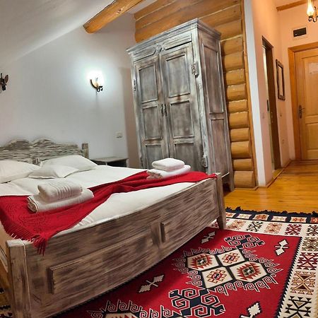Domeniul Haiducilor Bucovina Сучава Экстерьер фото