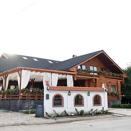 Domeniul Haiducilor Bucovina Сучава Экстерьер фото