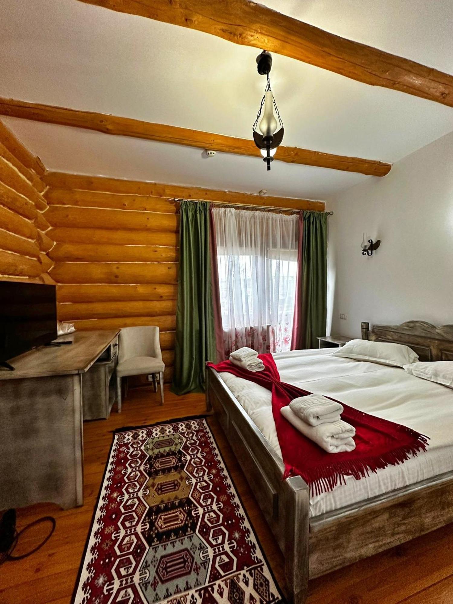 Domeniul Haiducilor Bucovina Сучава Экстерьер фото